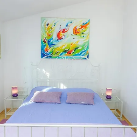 Art Mirta Daire Zadar